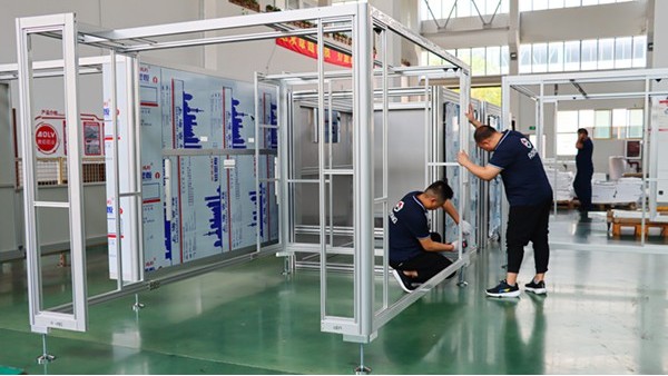 鋁型材在自動(dòng)化設(shè)備中有哪些關(guān)鍵作用？