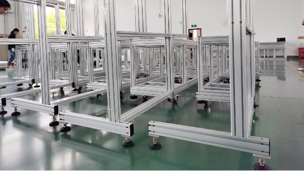 工業(yè)鋁型材框架的哪些細(xì)節(jié)提升了用戶體驗？